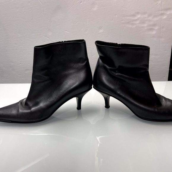 Vintage Gucci Gray Ankle Boots - Picture 2 of 13